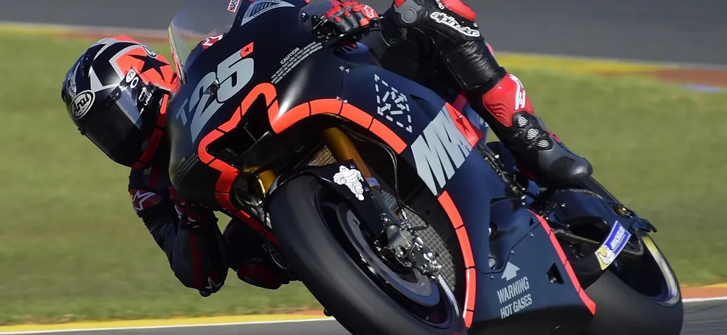Test MotoGP Valencia 2016: Vinales miglior tempo su Rossi, Lorenzo e Marquez [Foto e Video]