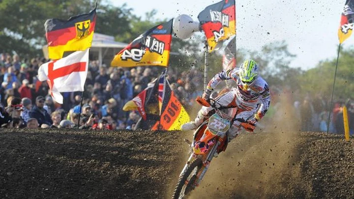 Mondiale Motocross 2012: la stagione si chiude con la doppietta di Cairoli nel giorno del suo compleanno.