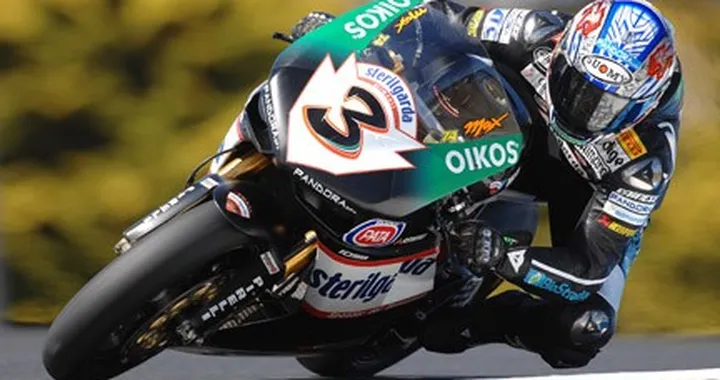 SBK Australia: Doppio "00" con frattura per Biaggi