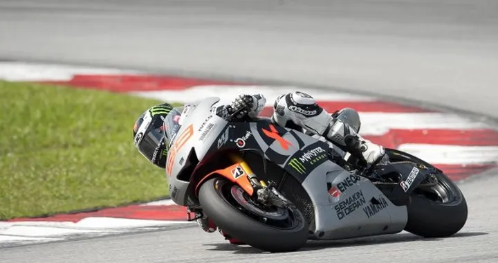 MotoGP, Test Sepang Day 2: Lorenzo scavalca Pedrosa. Rossi 5° ma il gap aumenta