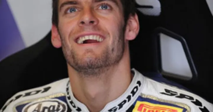 Cal Crutchlow tentato dalla Moto2 rifiuterebbe il passaggio in SBK con la Yamaha ufficiale