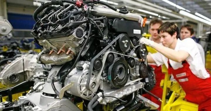 Porsche: a Lipsia parte la produzione della Cayenne Diesel
