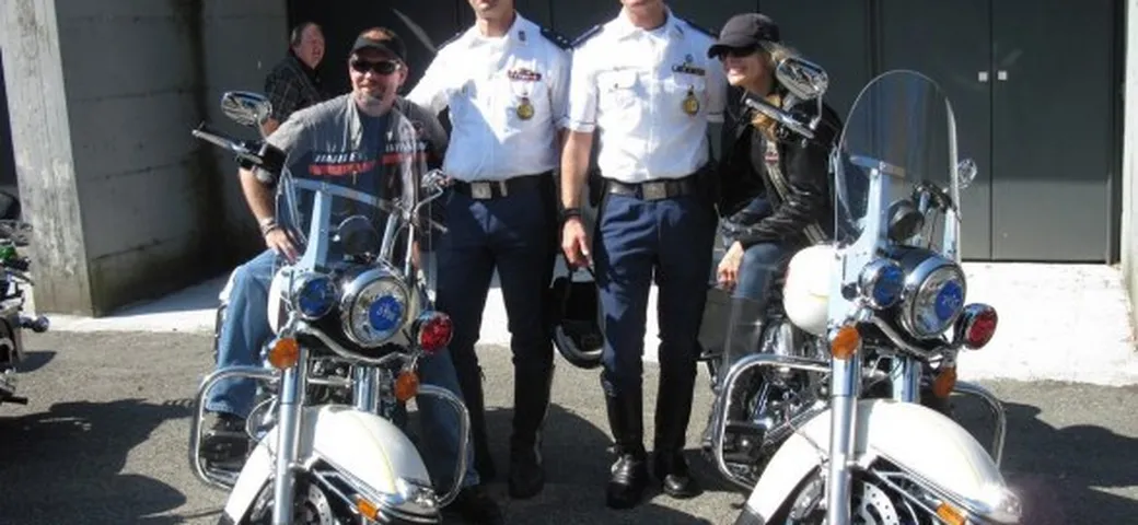 Festa Harley-Davidson a Roma: due Road King Police donate al Papa in beneficienza