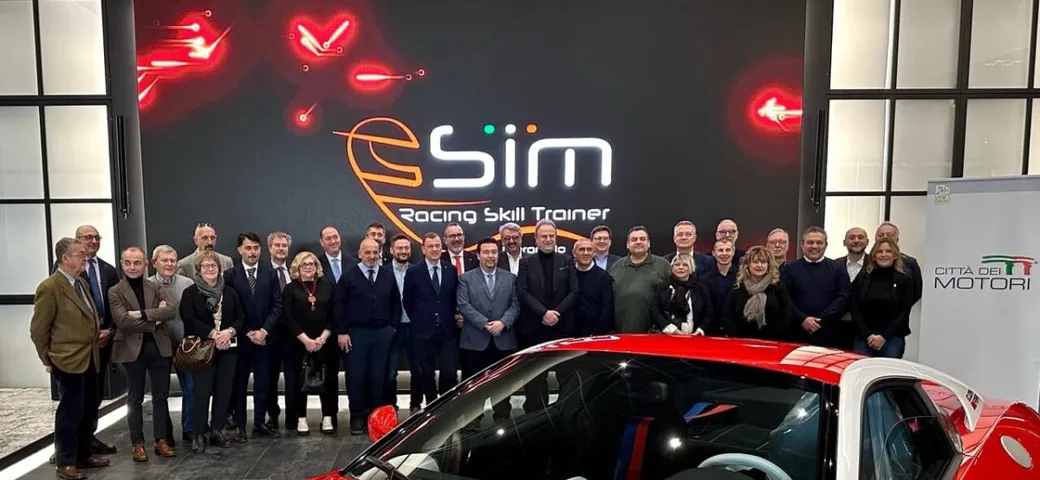 Maranello al centro del dibattito sul futuro dell’automotive: uniti per salvare il settore delle quattro ruote