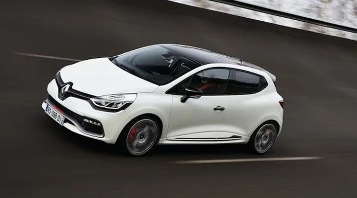 Renault Clio RS 220 Trophy: prezzo di 25.900 euro