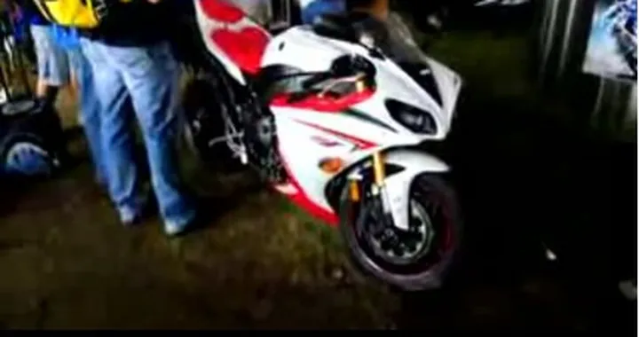 Video breve della Yamaha R1 2009