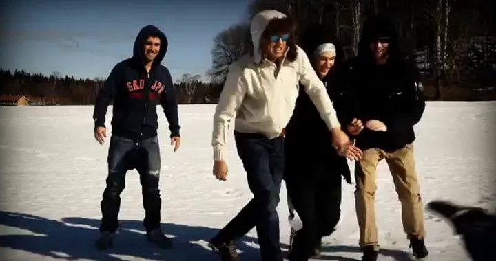 Harley-Davidson trasformata in motoslitta