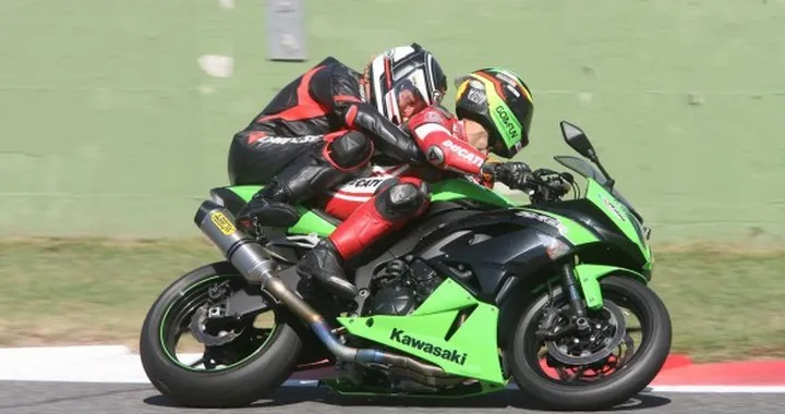 Annalisa Minetti ed il Team Di.Di. Diversamente Disabili in pista a Vallelunga