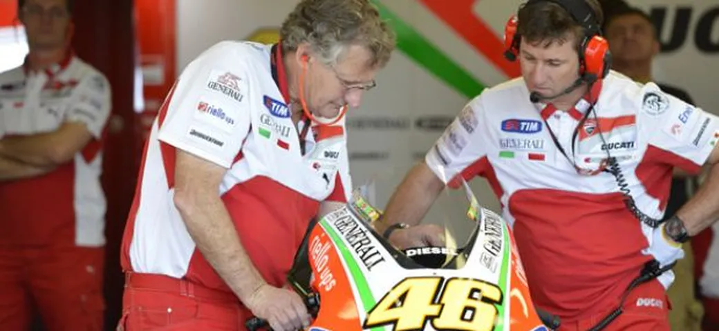 Ducati: nuovo telaio e nuovo forcellone per Rossi. Hayden sta recuperando