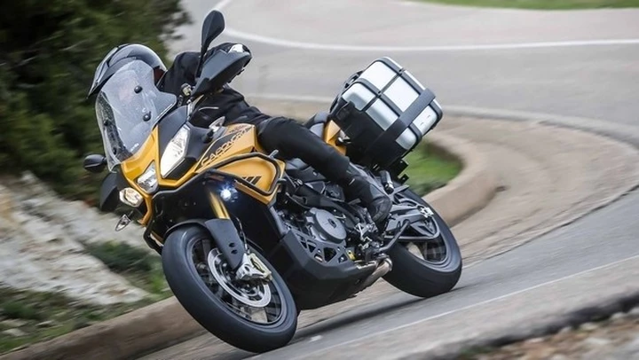 Aprilia Caponord 1200 Rally MY 2015 a 17.050€ [Foto]