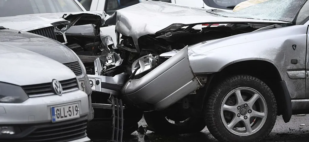 Sicurezza stradale: meno incidenti ma più morti