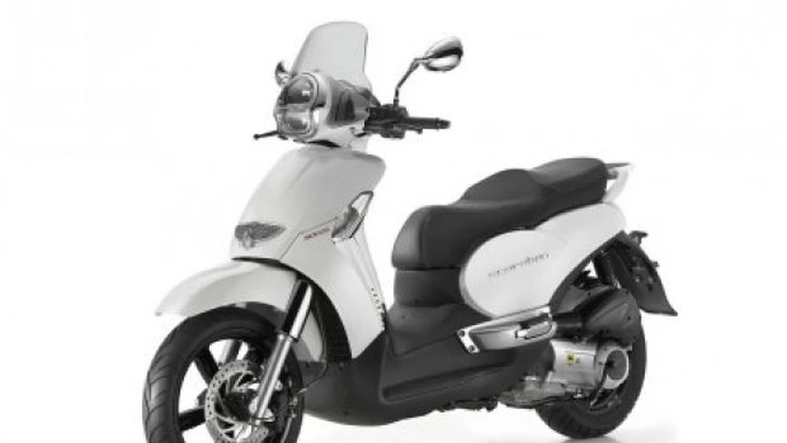 Anteprima Eicma 2008: Aprilia Scarabeo 300 S e Sportcity One 50 2 tempi
