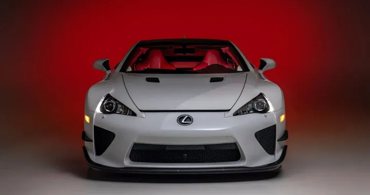 Lexus LFA Nürburgring Package: 563 CV, 64 esemplari e appena 116 km percorsi