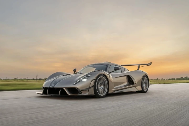 Hennessey Venom F5 LF, l'unica manuale da oltre 2000 CV