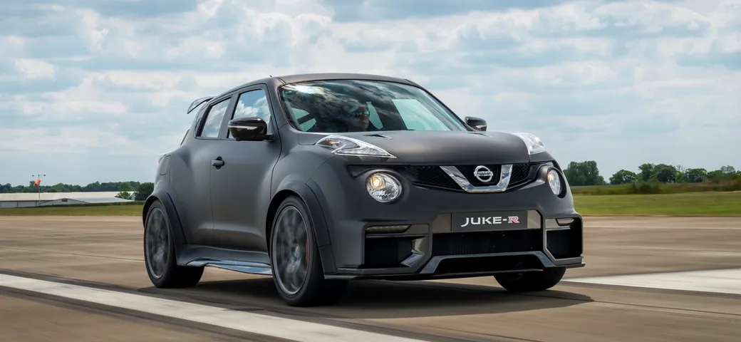 Nissan Juke-R 2.0: video, foto e caratteristiche