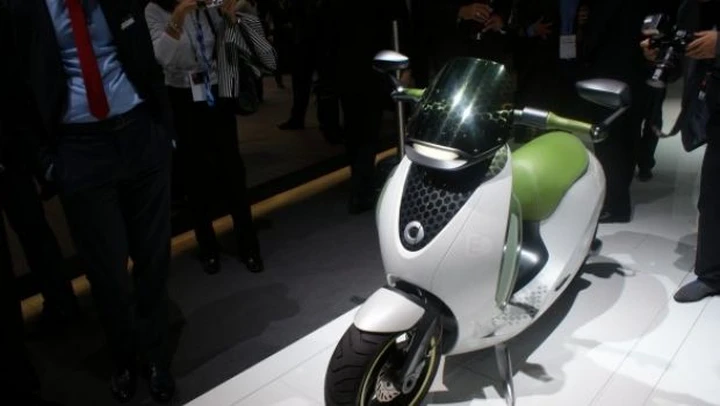 Smart eScooter e Smart eBike - Salone di Parigi 2010 Live
