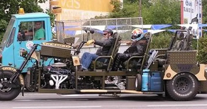 Goliath: la moto "comoda"