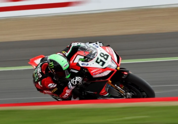 SBK, Silverstone: i commenti dei piloti Aprilia