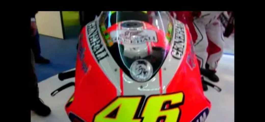 Wrooom 2011: video live della Ducati Desmosedici GP11