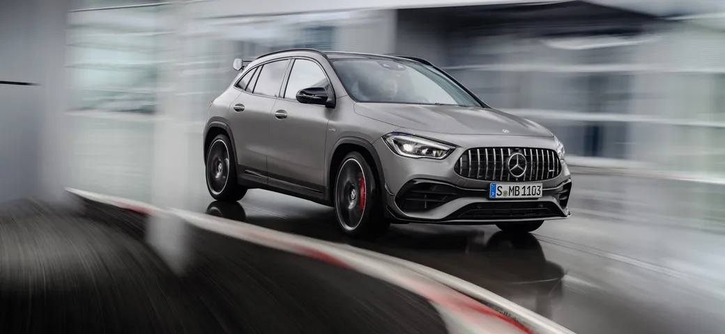 Mercedes-AMG GLA 45 4MATIC+: 421 CV di potenza