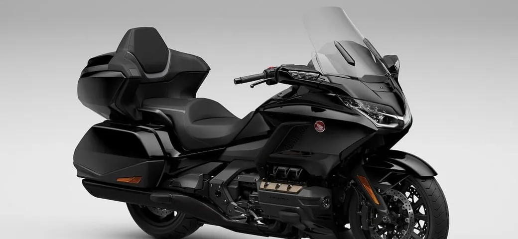 Nuova Honda Gold Wing Tour: debutta la nuova top di gamma del brand [FOTO]