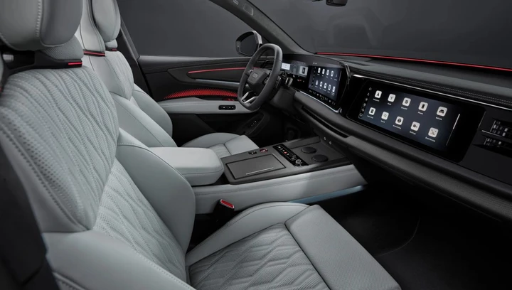 Audi cambia rotta: meno schermi e tornano i pulsanti fisici negli interni delle prossime auto