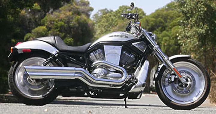 Vance & Hines V-Rod Supercharger