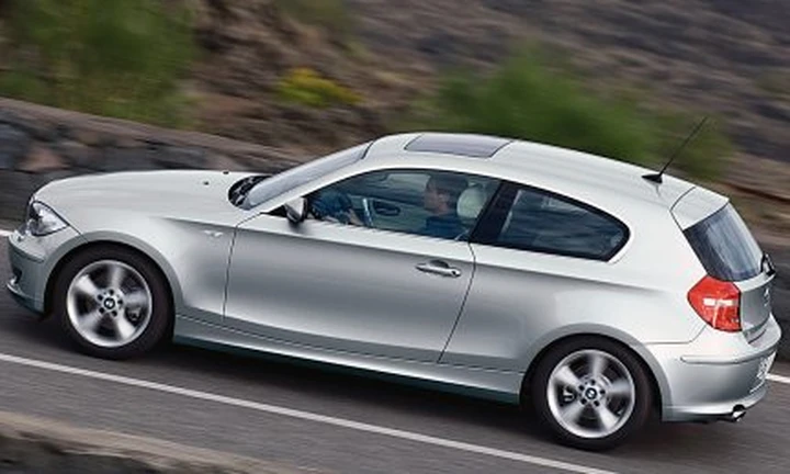 BMW Serie 1 -facelift e versione tre porte