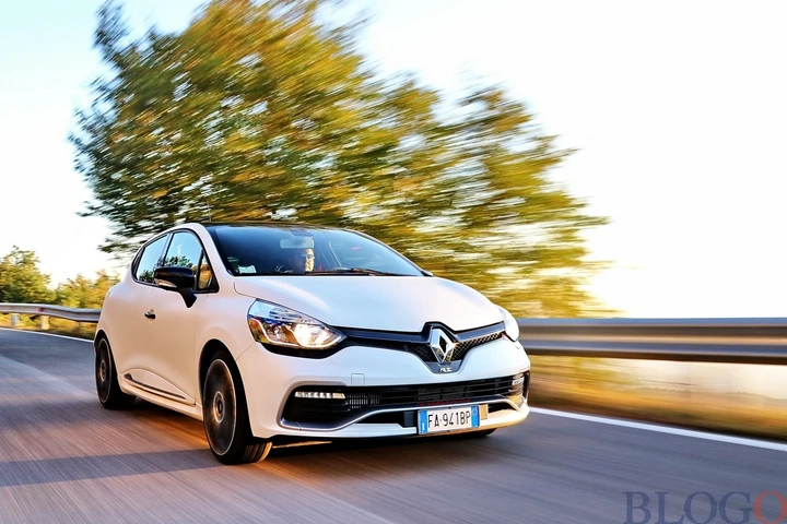 Renault Clio RS 220 EDC Trophy e Clio Cup: la video prova