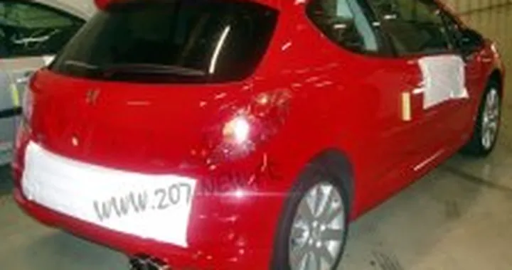 Peugeot 207 RC - foto spia
