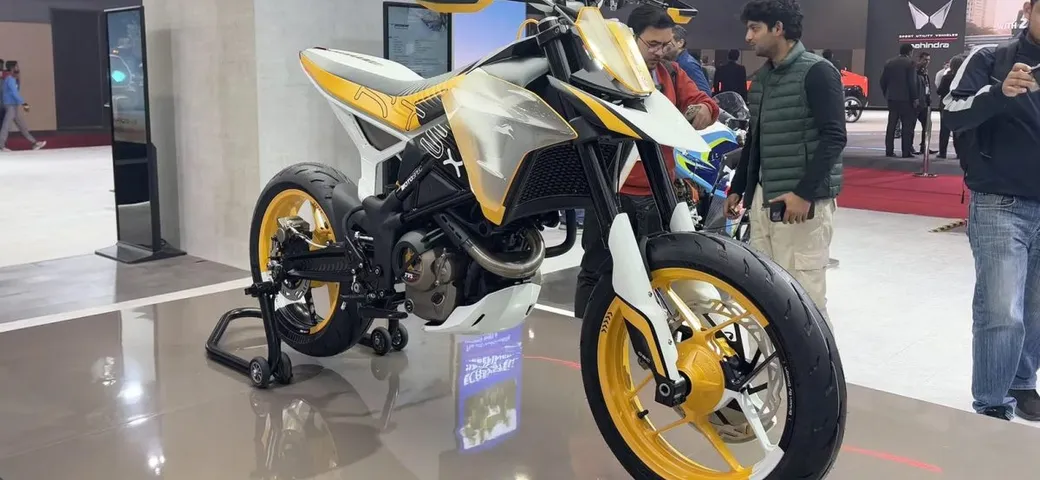 L’India alza la voce: TVS RTS X Supermoto sfida BMW e Honda