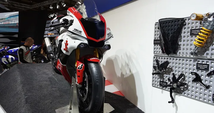 EICMA 2018: Yamaha YZF-R1 GYTR per celebrare il 20º anniversario