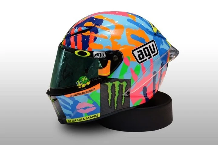 Valentino Rossi: il casco per il round di Misano della MotoGP 2014