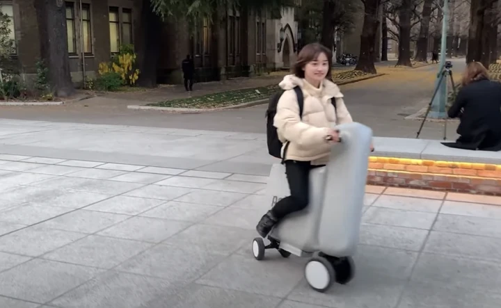 Poimo, lo scooter gonfiabile da riporre in uno zaino [Video]