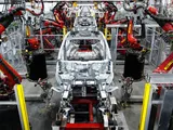 Elon Musk contro i dazi Trump: l'auto innesca una possibile crisi
