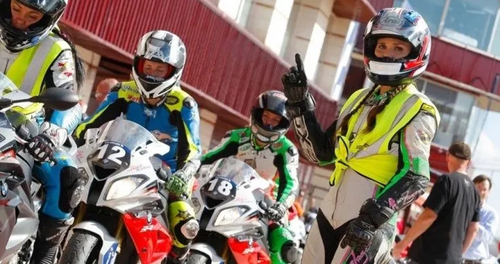 La FIM annuncia nuovi 'Training Camps' femminili nel 2014