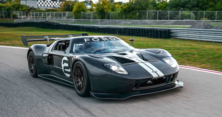 Ford GT si trasforma in GT1 per correre in pista