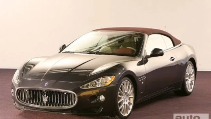 Maserati GranCabrio: le prime immagini a capote chiusa