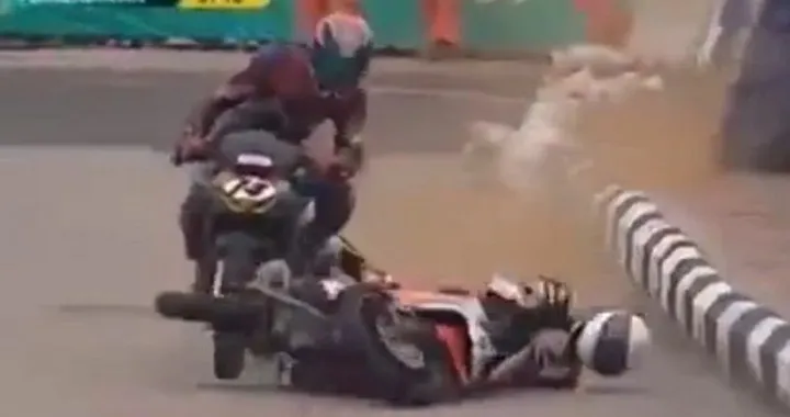 Video compilation di incidenti nelle gare tra scooter