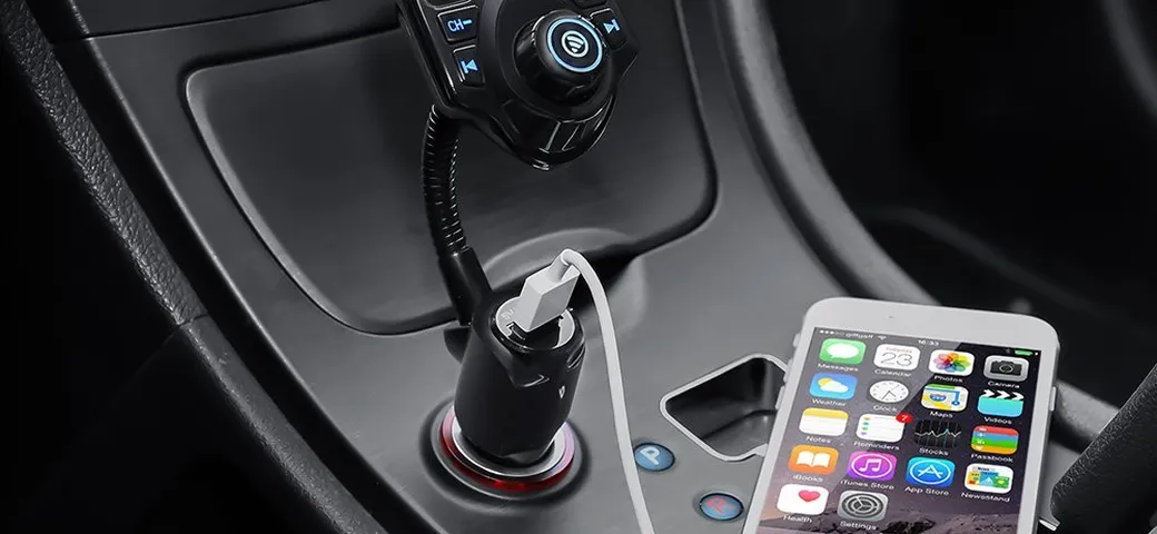 Gli accessori auto per il viaggio da comprare online: indispensabili, tecnologici ma soprattutto utili