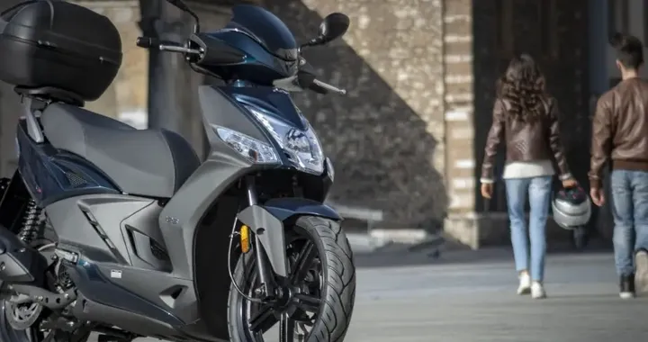 Scooter 125: i migliori modelli economici a ruota alta