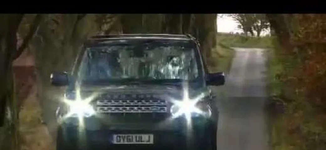Video: Land Rover Discovery 4 MY2012