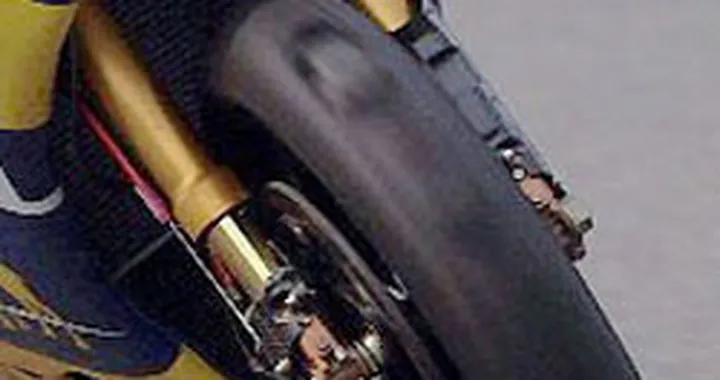 La Michelin si scusa con Rossi e la Yamaha