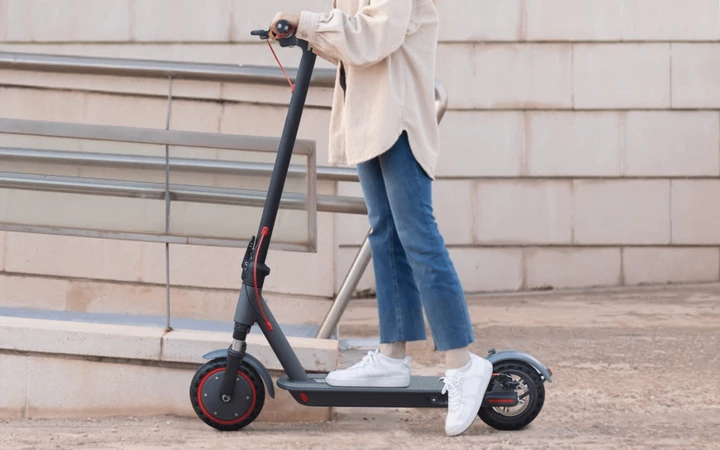 Monopattini elettrici, targa e assicurazione obbligatorie dal 16 maggio