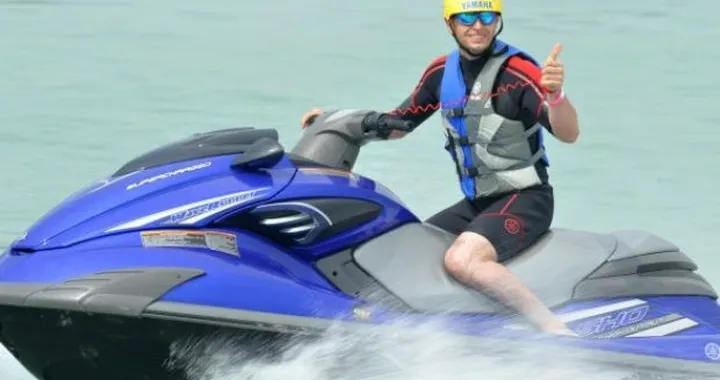 Yamaha WaveRunner: moto d'acqua fino a 210cv