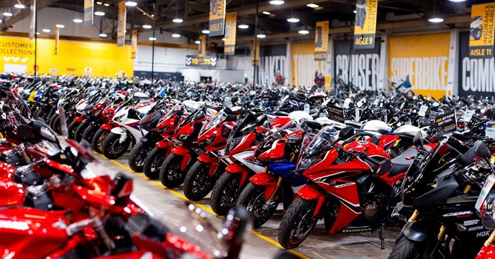 Moto usate, chiude il gigante europeo Superbike Factory: perdite da 18 milioni