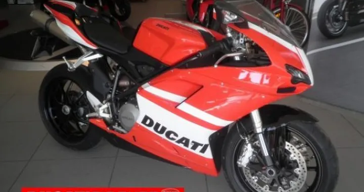 Foto del giorno: Ducati 848 Replica GP