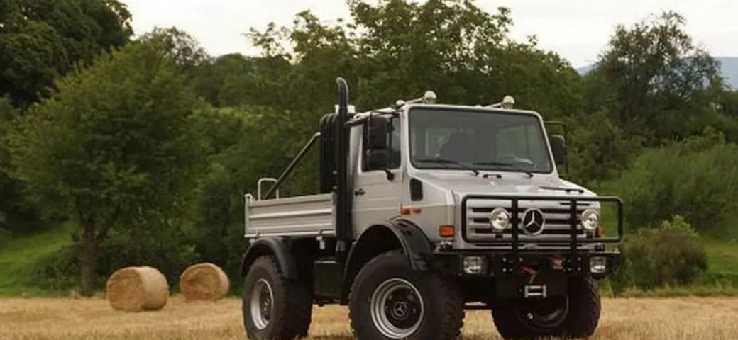 Arnold Schwarzenegger vende il suo Mercedes Unimog