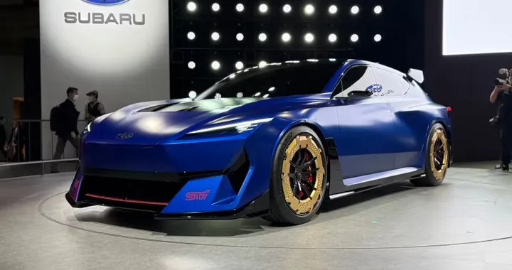 Subaru brevetta il pedale della frizione per le EV: simula il manuale