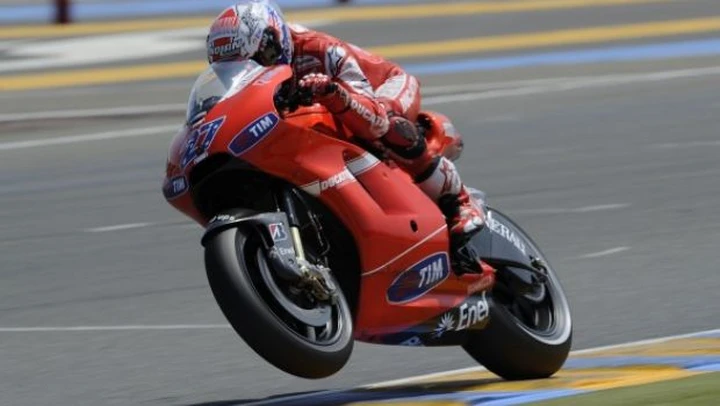 MotoGP al Mugello: Casey Stoner lavora per risolvere i problemi all'anteriore